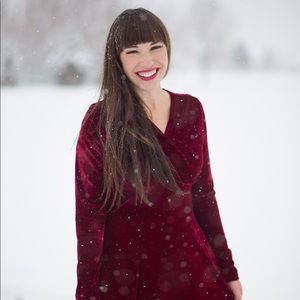 Amazing red velvet long sleeve maxi dress